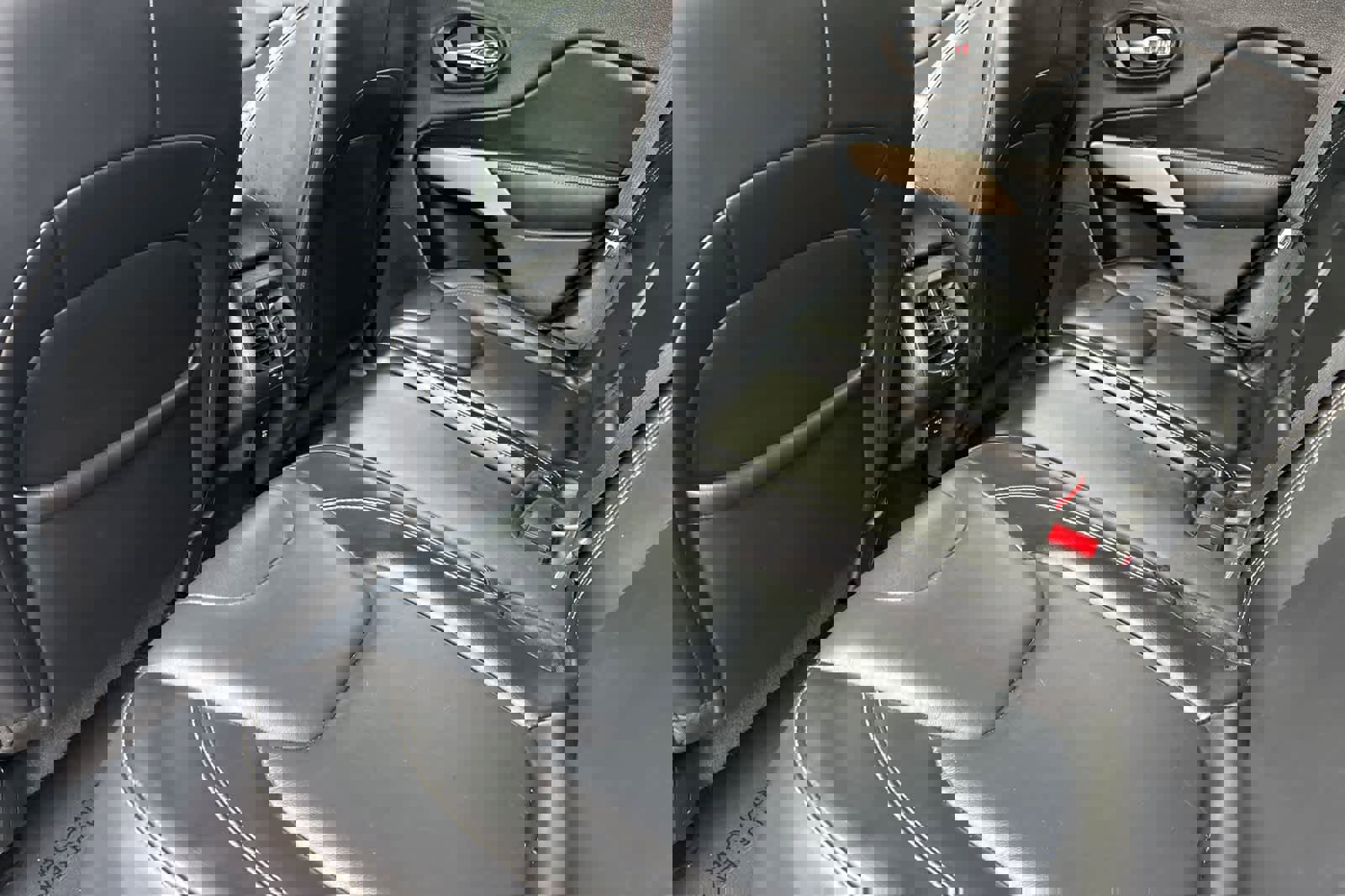 Used 2017 Jeep Cherokee High Altitude image 4