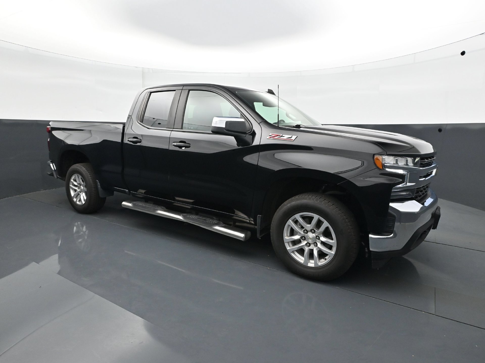 Used 2021 Chevrolet Silverado 1500 LT w/ Z71 Off-Road Package AWD/4WD image 9