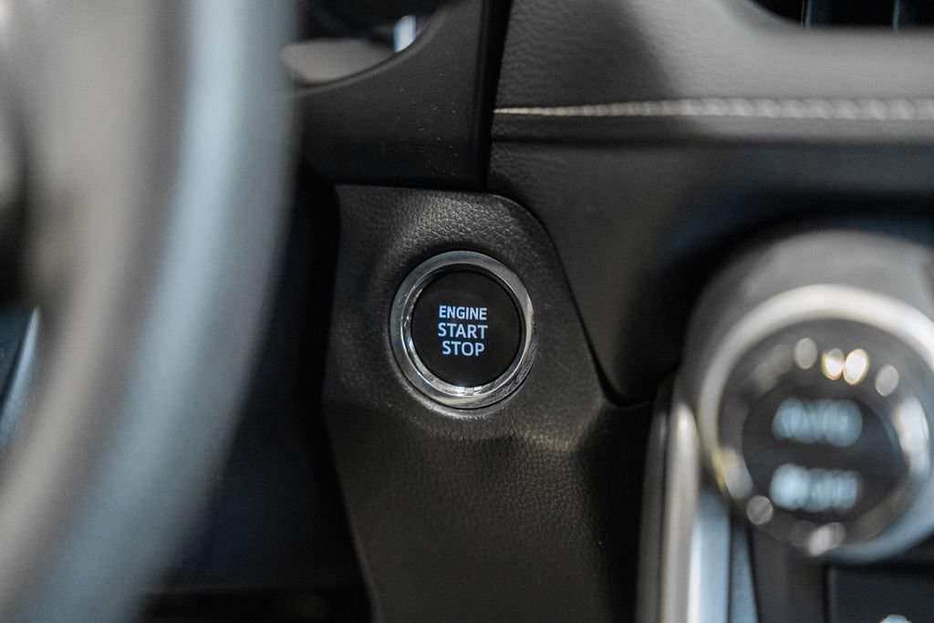 Certified 2025 Toyota RAV4 XLE AWD/4WD image 22