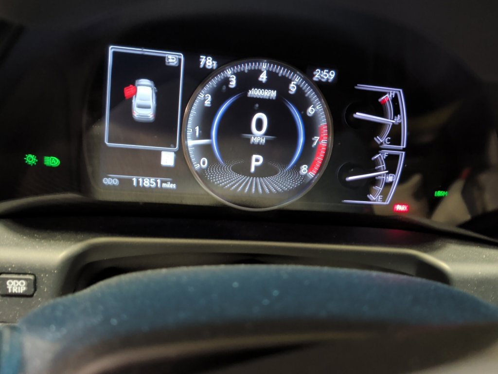 Used 2024 Lexus ES 350 w/ Premium Package FWD image 3