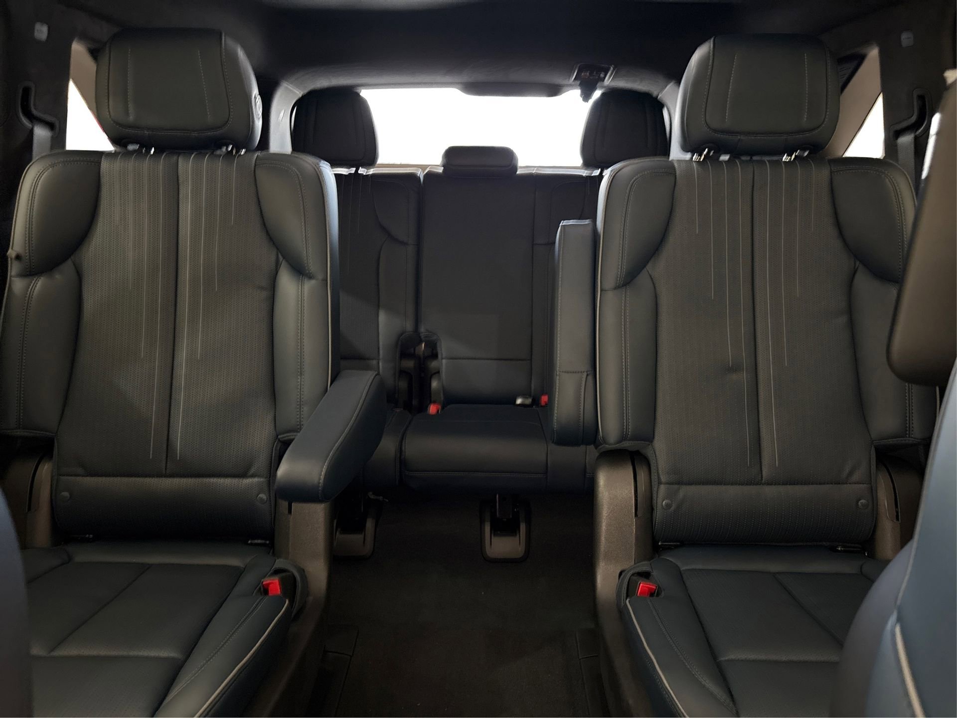 New 2025 Cadillac Escalade IQ Luxury 2 image 17