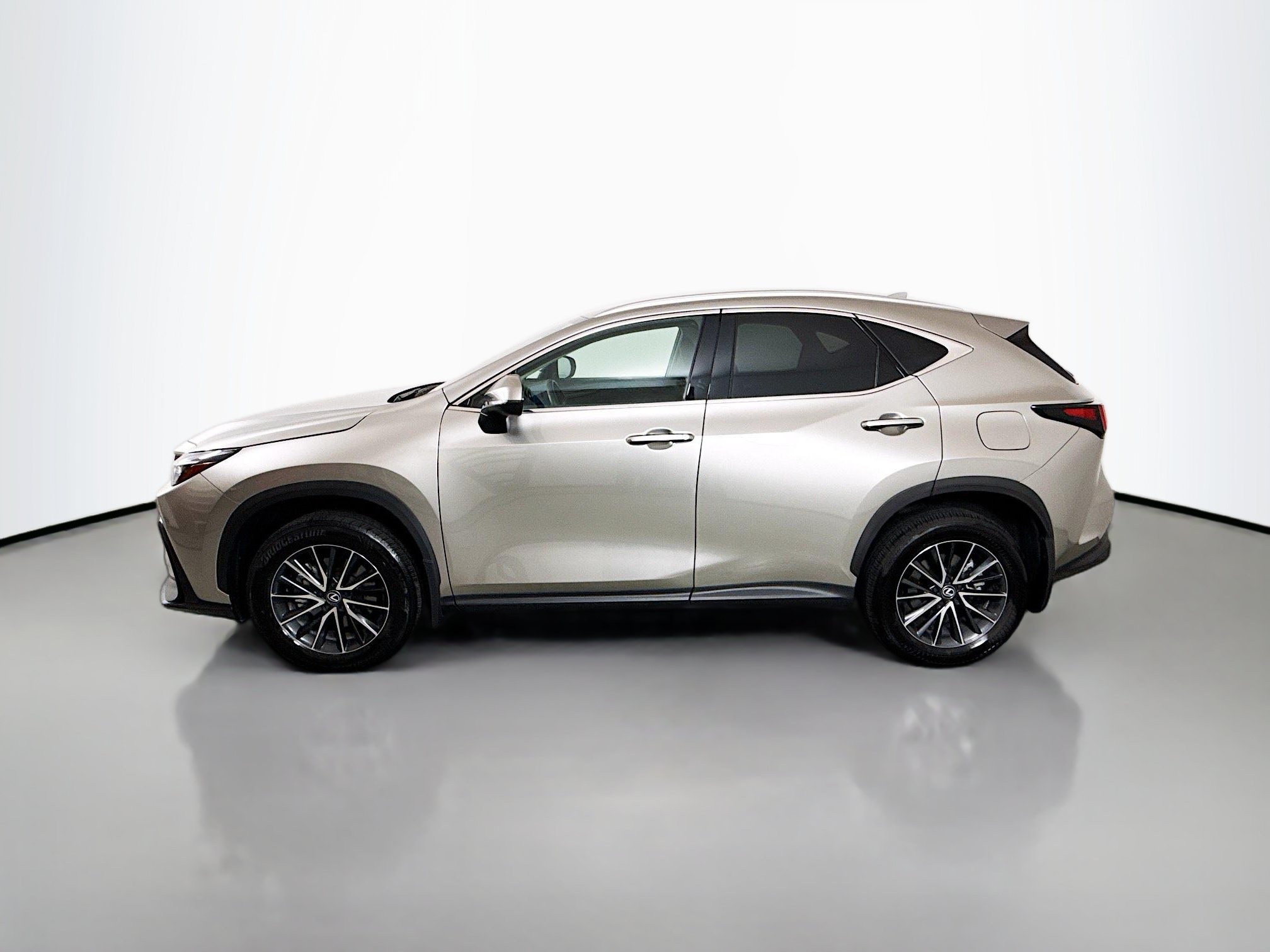 Certified 2024 Lexus NX 350 AWD image 4