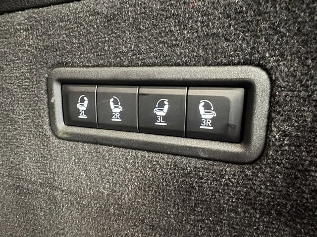 Used 2024 Jeep Grand Wagoneer Series III w/ Rear-Seat Entertainment Group image 32