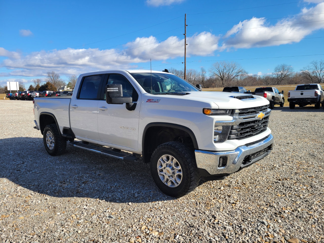 Used 2024 Chevrolet Silverado 2500 LT image 6