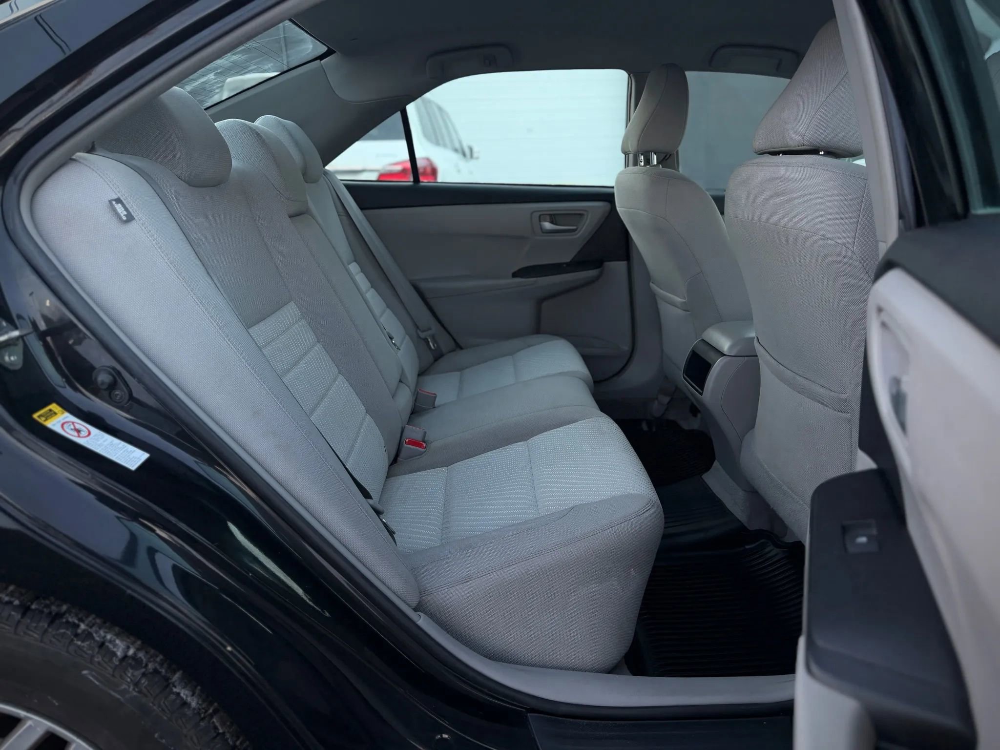 Used 2017 Toyota Camry LE image 15