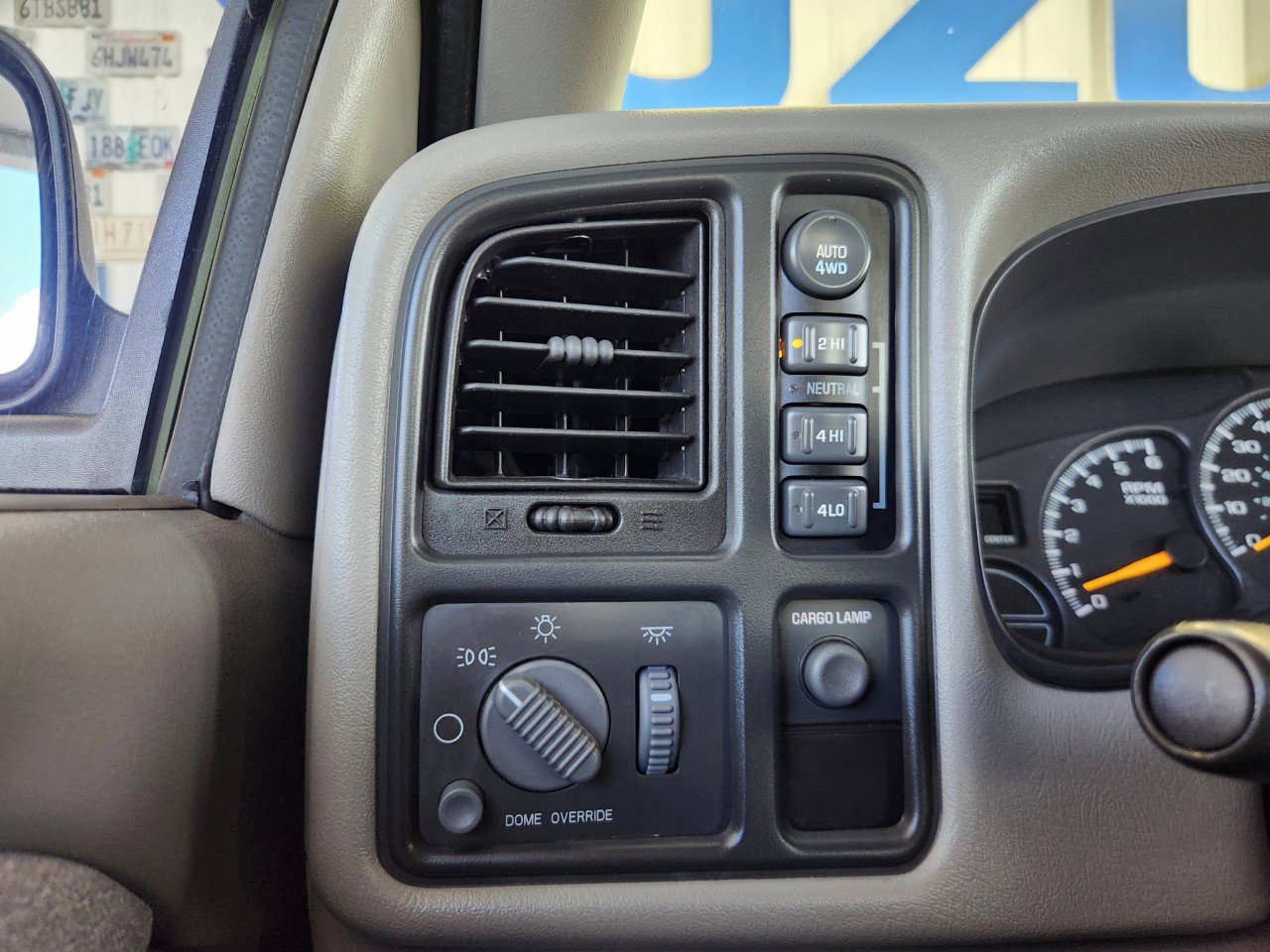 Used 2000 Chevrolet Silverado 1500 LS AWD/4WD image 13