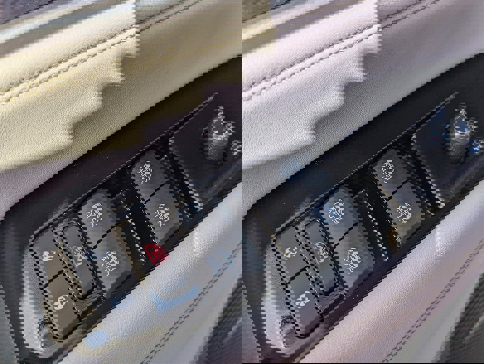 Used 2023 Jeep Wagoneer Series III w/ Preferred Equipment Group image 19