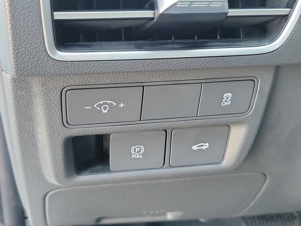 Used 2025 Hyundai Sonata SEL FWD image 23