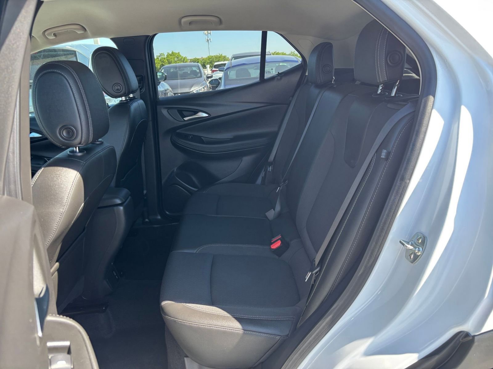 Used 2025 Buick Encore GX Preferred AWD/4WD image 24