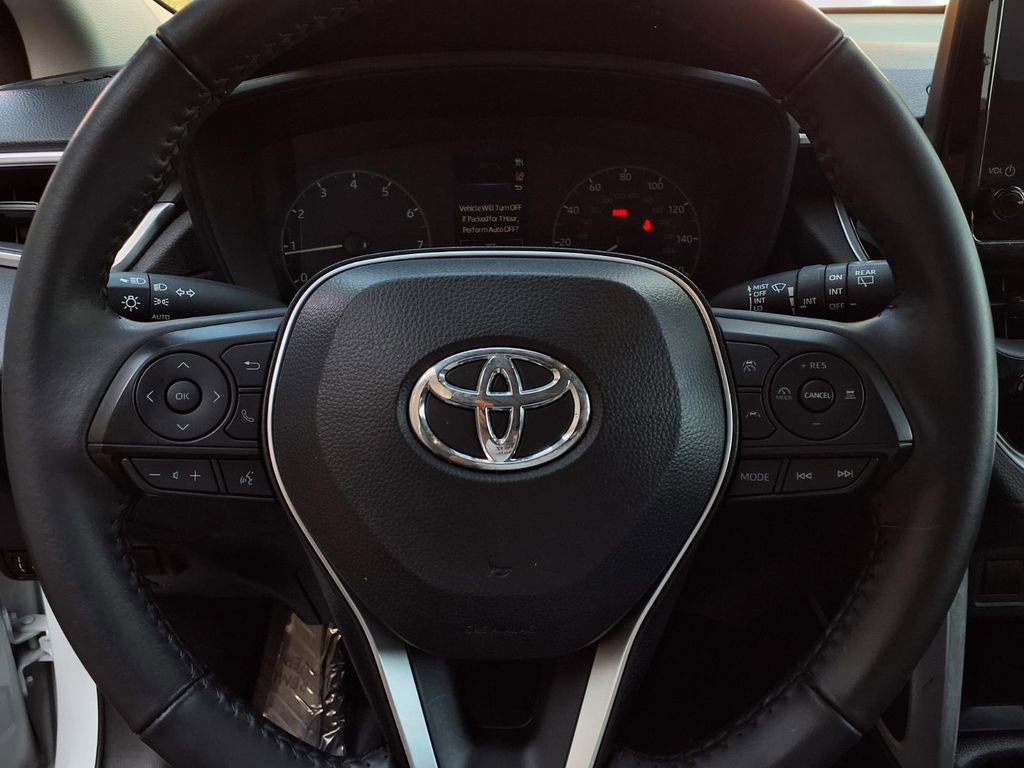 Certified 2024 Toyota Corolla Cross LE w/ Moonroof Package FWD image 13
