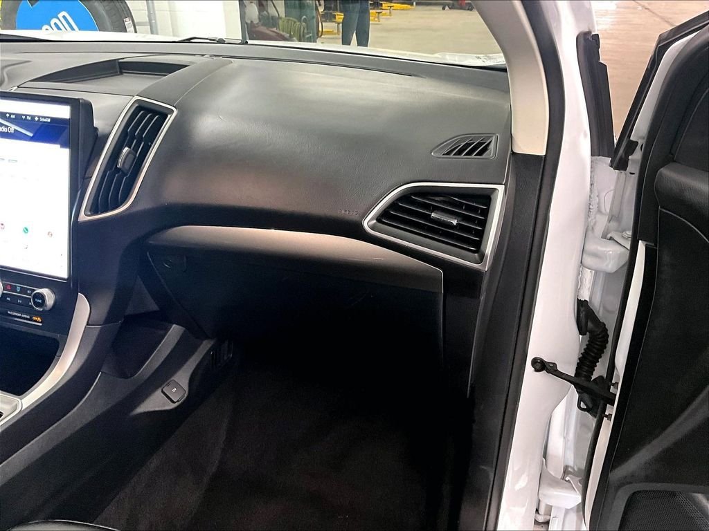 Used 2023 Ford Edge SEL AWD/4WD image 13
