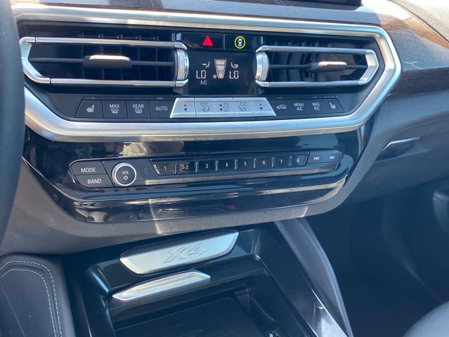 Used 2025 BMW X4 xDrive30i AWD/4WD image 13