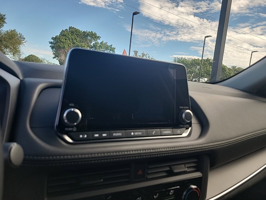 New 2026 Nissan Rogue S image 25