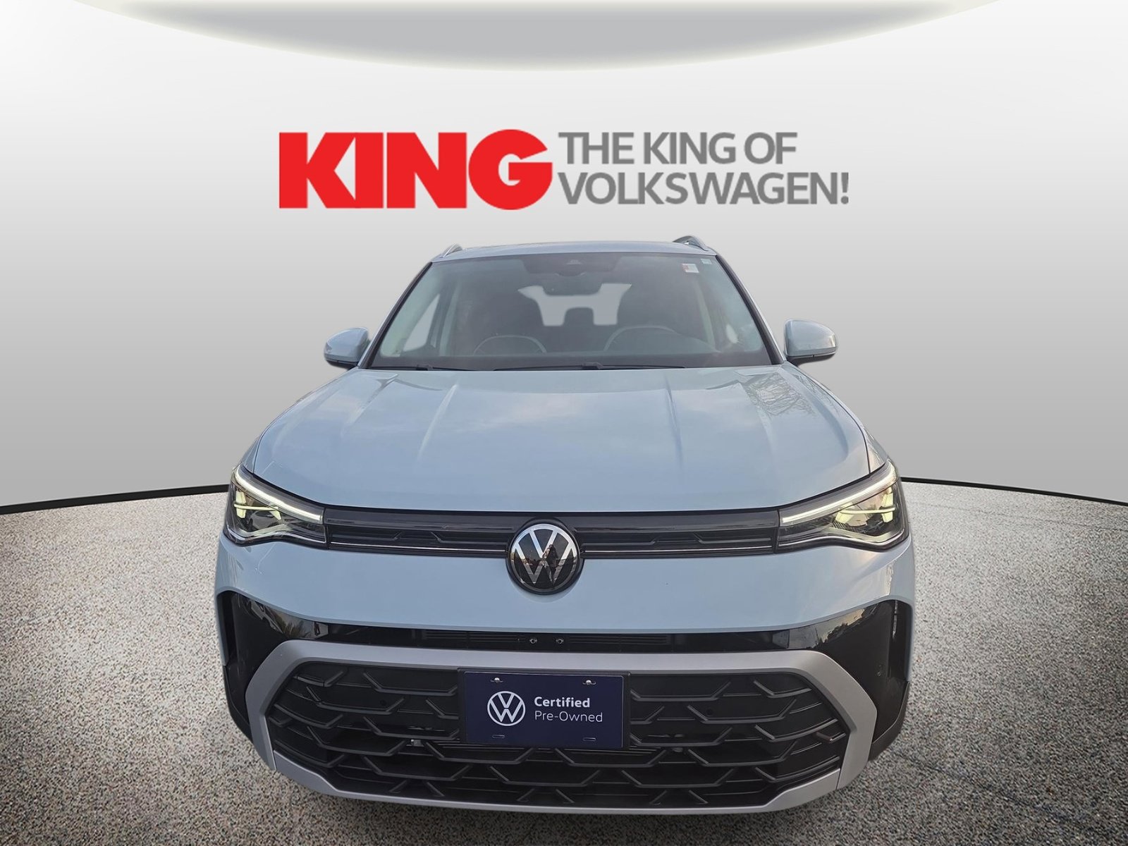 Used 2025 Volkswagen Taos SE w/ Panoramic Sunroof Package image 9