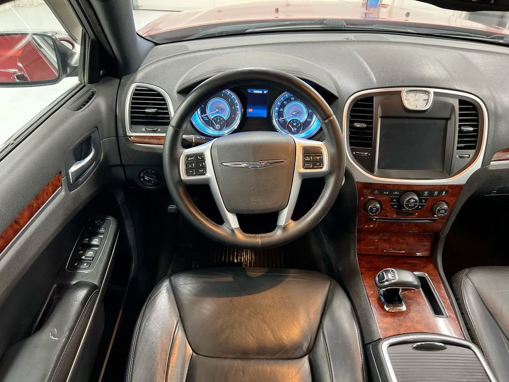 Used 2012 Chrysler 300 Limited RWD image 11