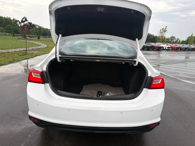 Used 2020 Chevrolet Malibu LS w/ Driver Confidence Package II FWD image 9
