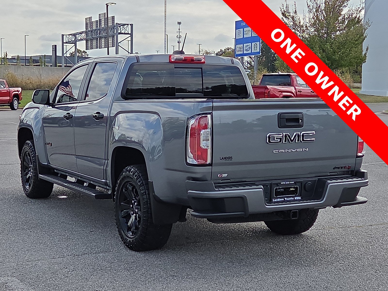 Used 2022 GMC Canyon AT4 AWD/4WD image 4
