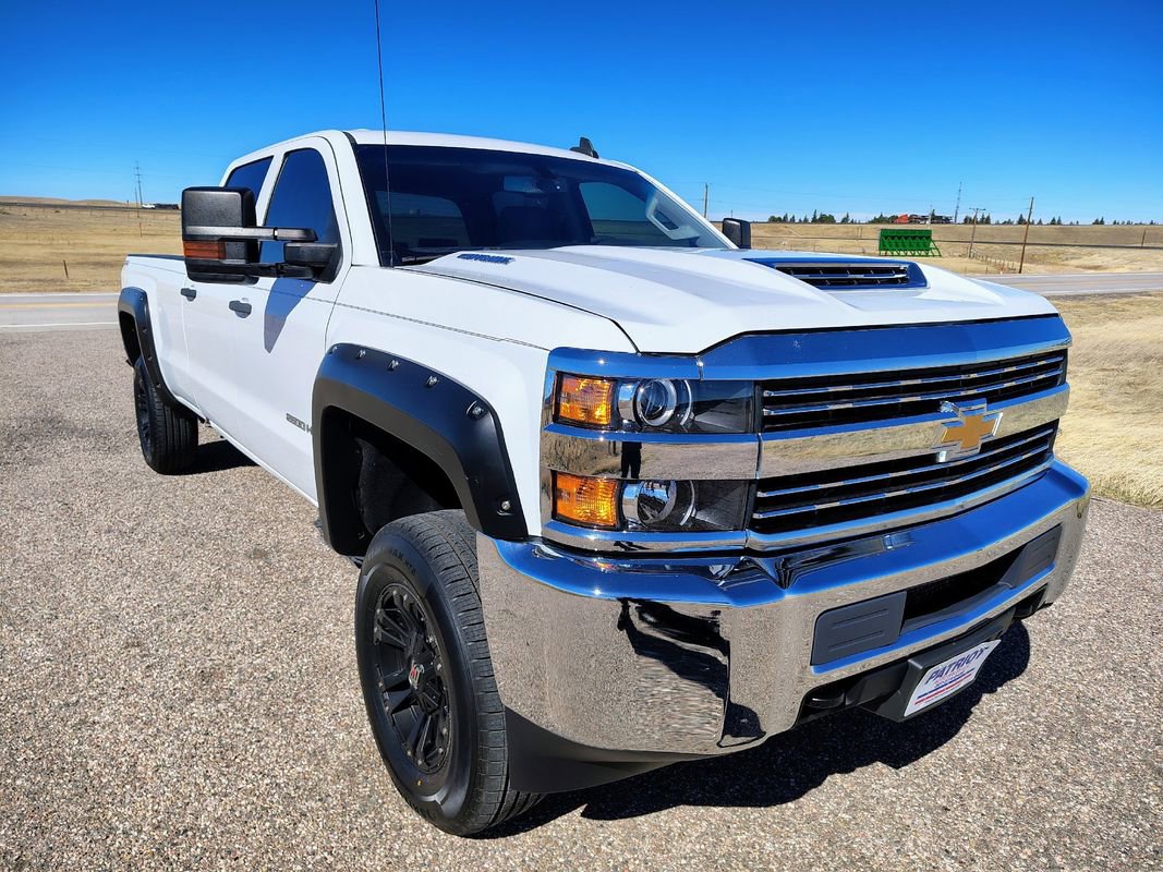 Used 2017 Chevrolet Silverado 2500 W/T w/ WT Convenience Package AWD/4WD image 8
