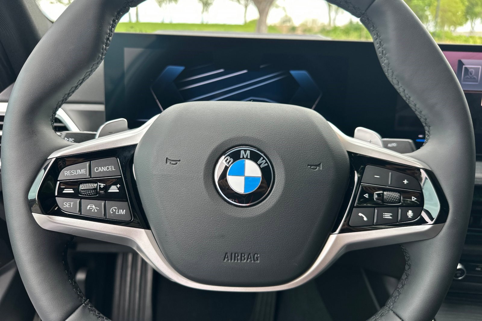 Used 2025 BMW 330i Sedan w/ Premium Package image 29