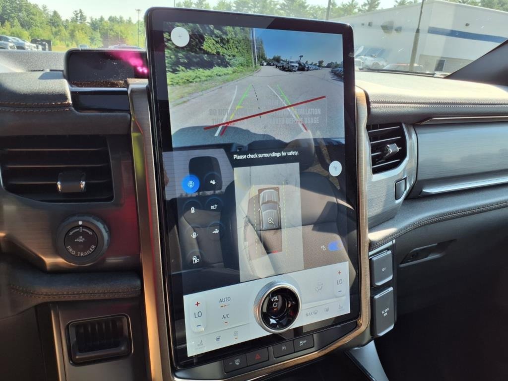 New 2025 Ford F150 Lightning Lariat image 24