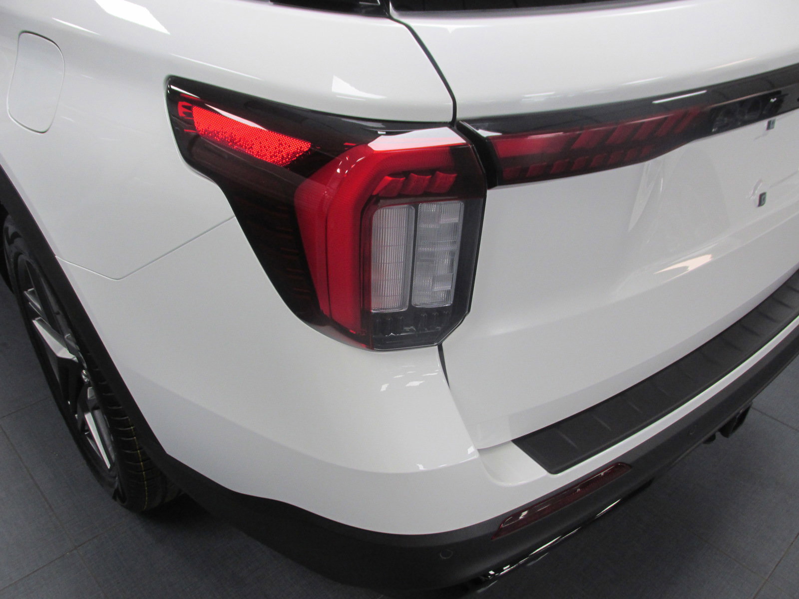 New 2025 Ford Explorer ST w/ Sun And Sound Package image 10