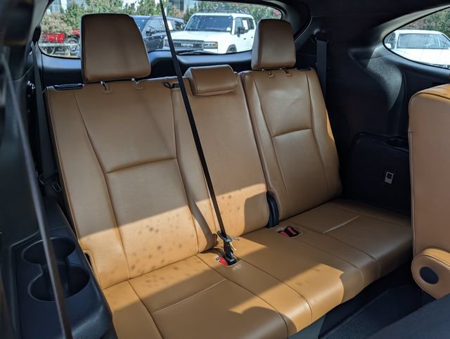 Certified 2024 Toyota Highlander Platinum AWD/4WD image 31