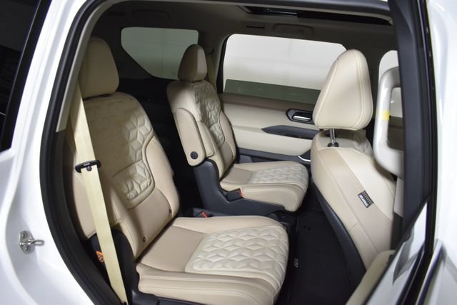New 2026 Nissan Armada Platinum AWD/4WD image 38