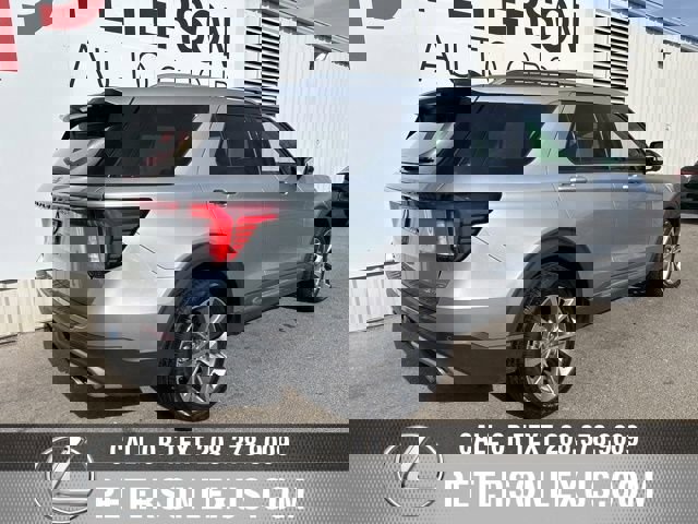 Used 2025 Ford Explorer Platinum w/ Ultimate Package image 3