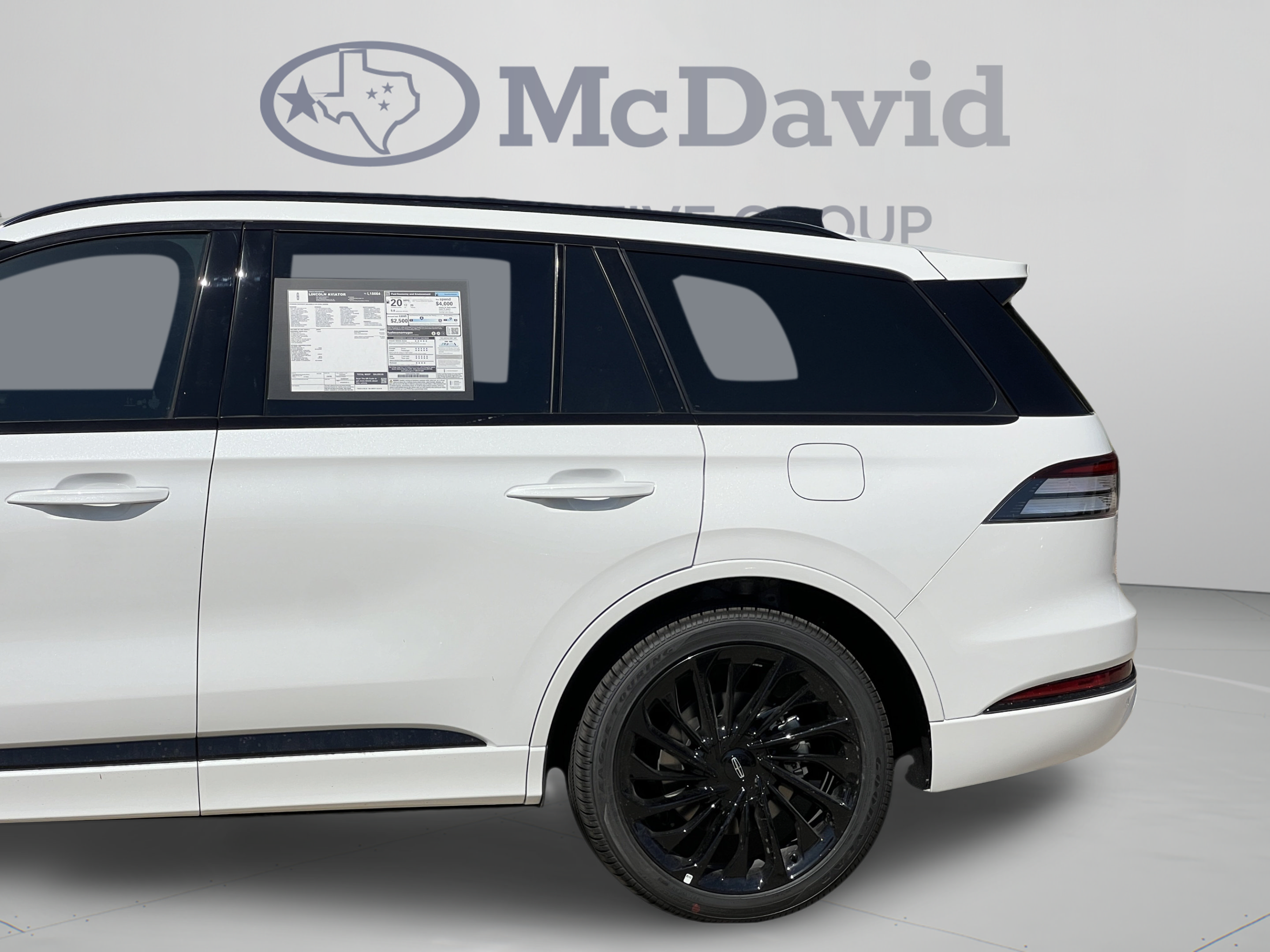 New 2026 Lincoln Aviator Reserve AWD/4WD image 31
