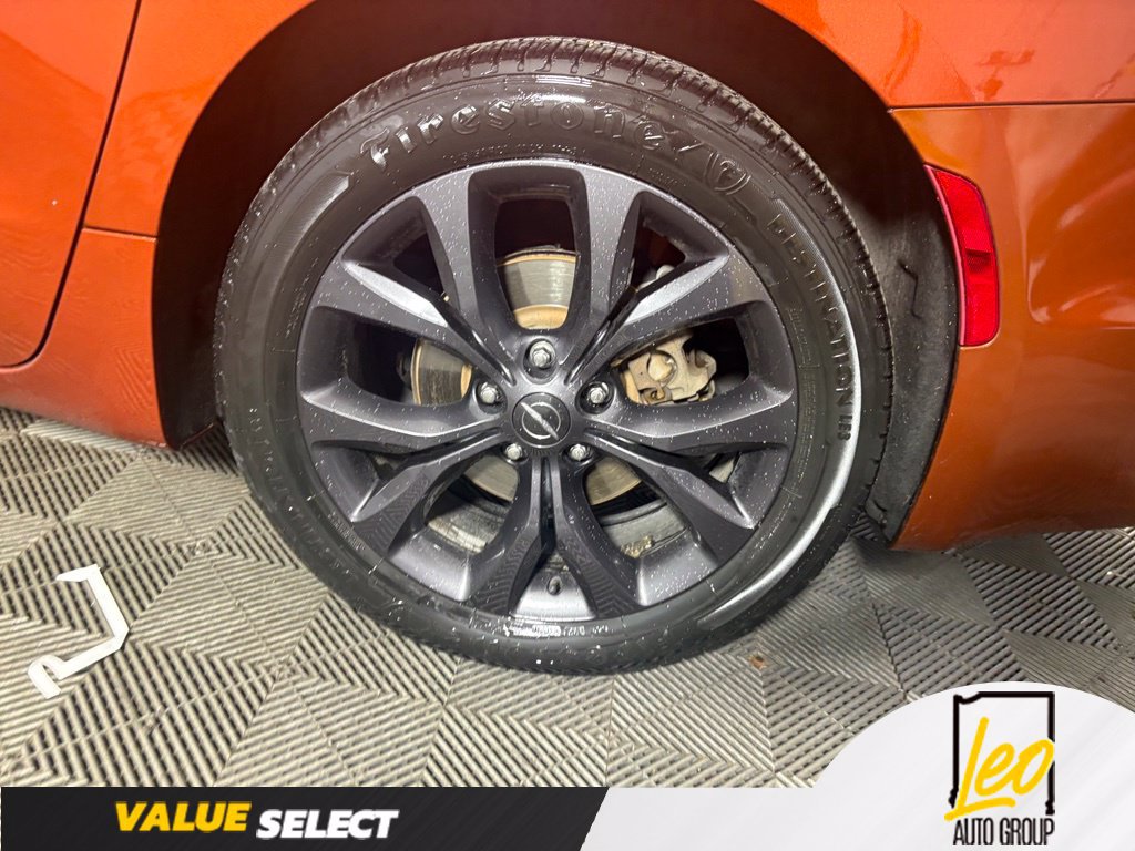 Used 2018 Chrysler Pacifica Touring Plus w/ S Appearance Package FWD image 21