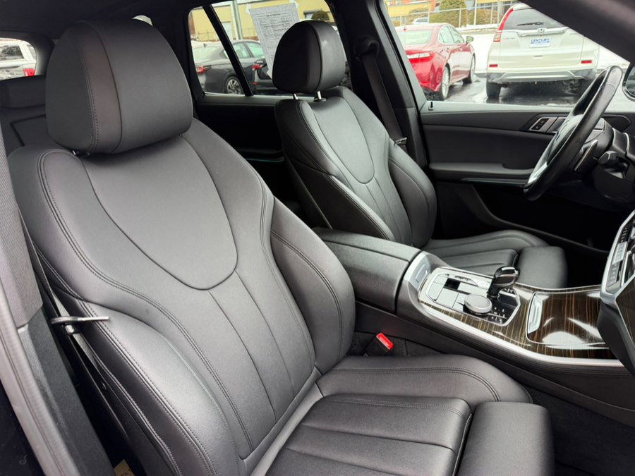 Used 2022 BMW X5 xDrive40i w/ Climate Comfort Package AWD/4WD image 33