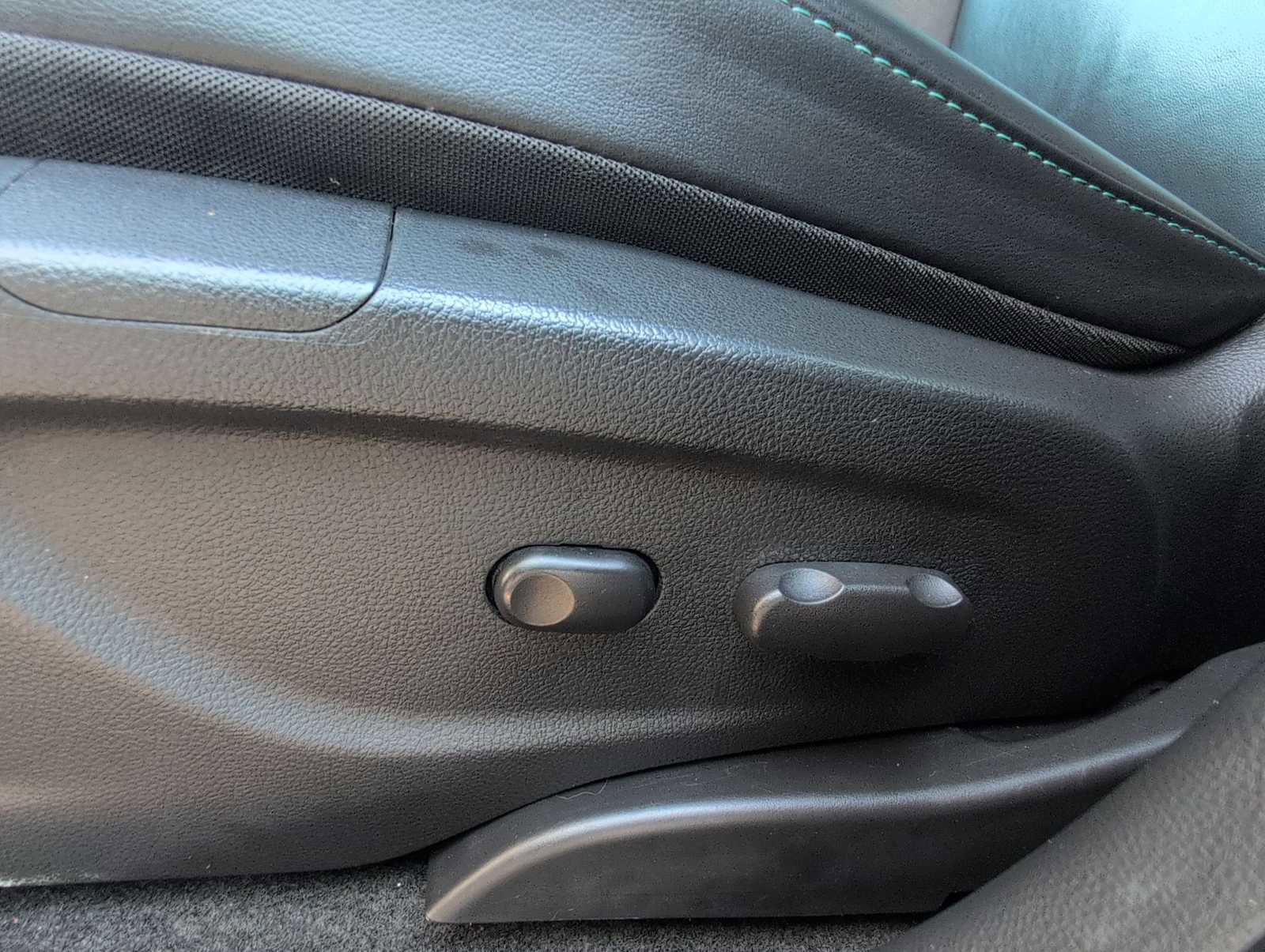 Used 2015 Chevrolet Trax LTZ image 18