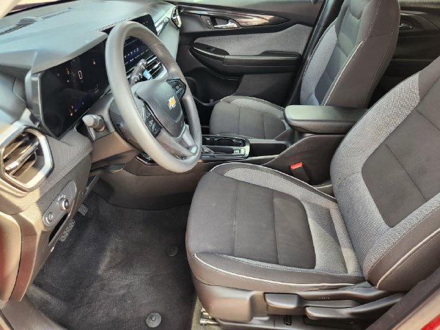 Used 2025 Chevrolet TrailBlazer LT FWD image 13