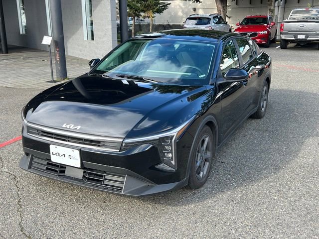 Certified 2025 Kia K4 LXS image 3