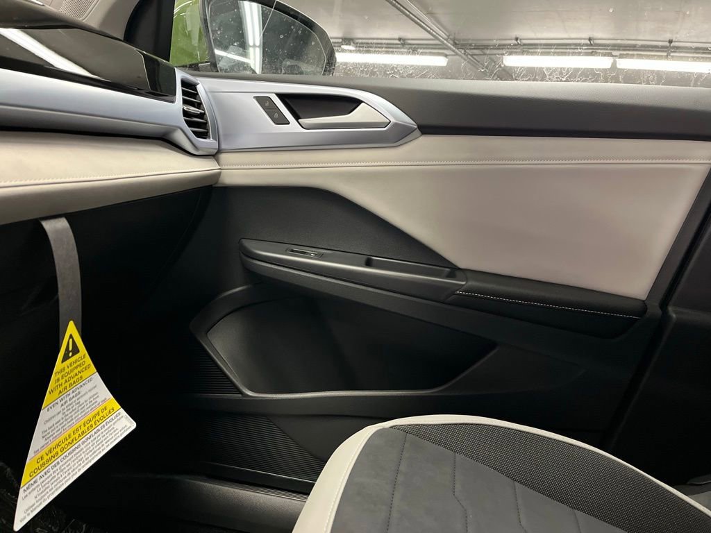 New 2026 Volkswagen Taos SE image 29