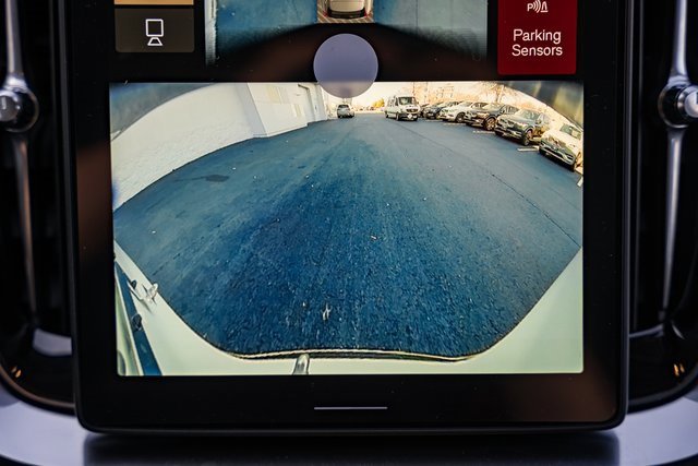 Certified 2025 Volvo XC90 T8 Plus w/ Protection Package Premier image 36