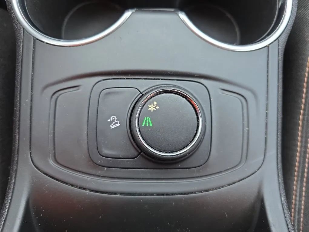 Used 2018 GMC Terrain SLE image 31