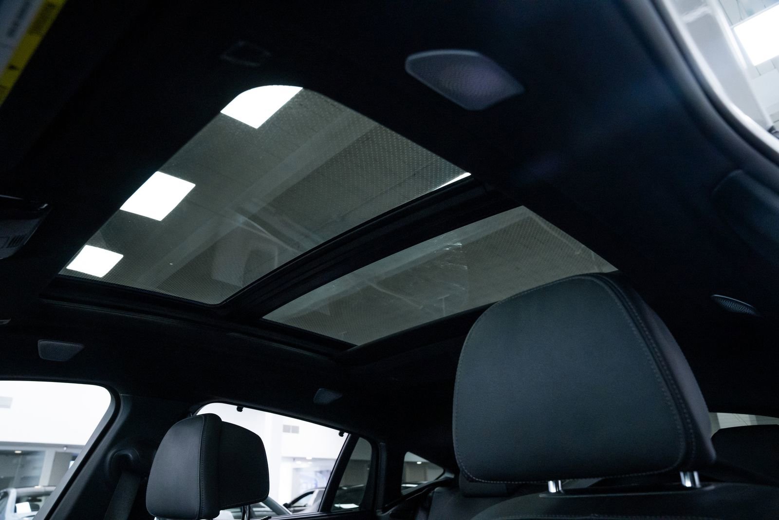 Used 2022 BMW X6 xDrive40i AWD/4WD image 17