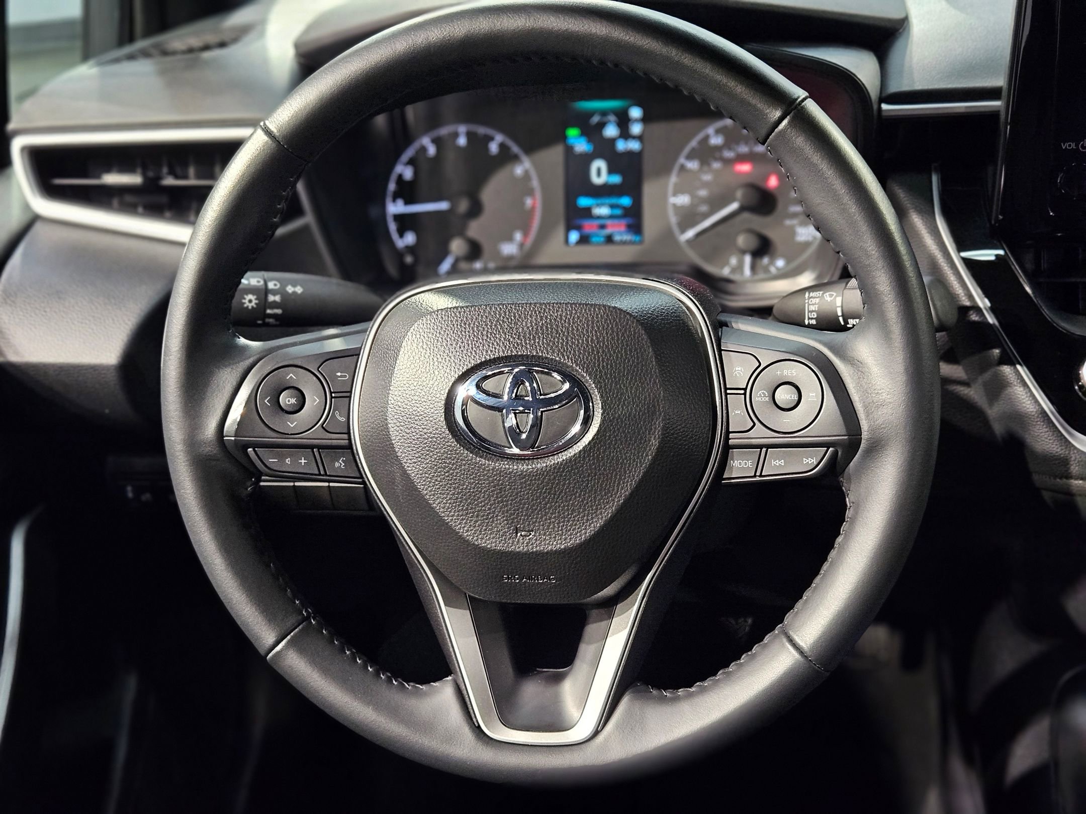 Used 2025 Toyota Corolla SE image 25