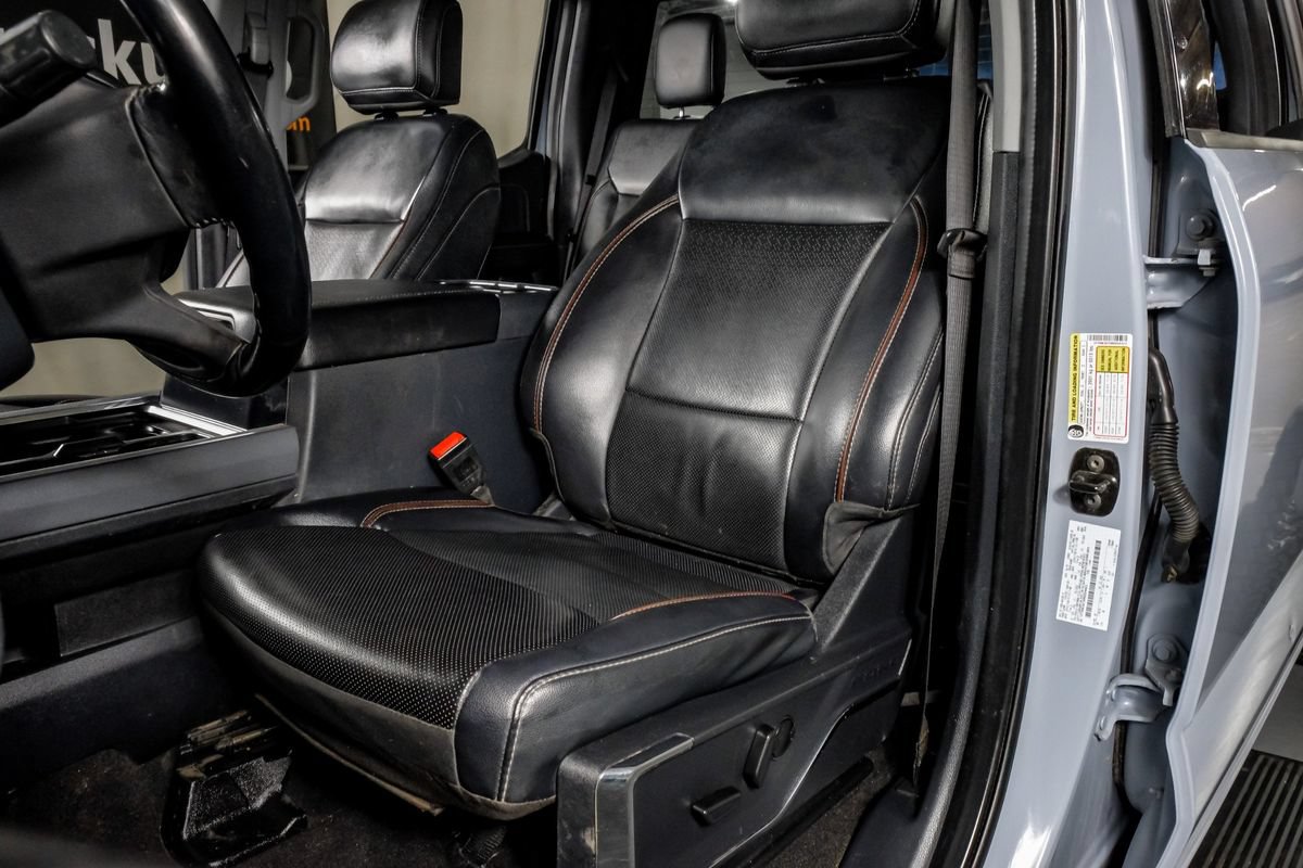 Used 2024 Ford F350 Lariat w/ Lariat Ultimate Package AWD/4WD image 30