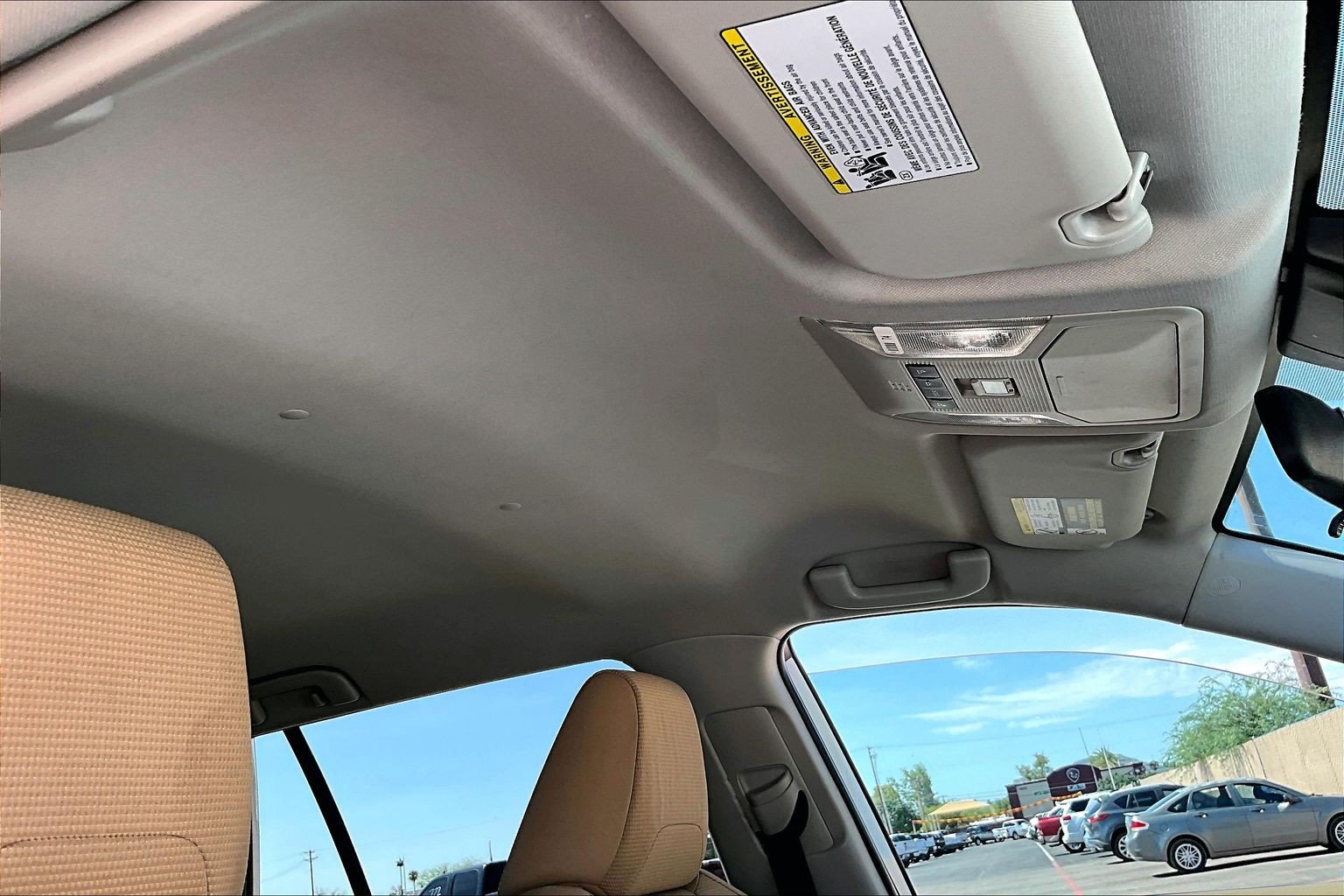 Used 2022 Toyota RAV4 LE FWD image 16