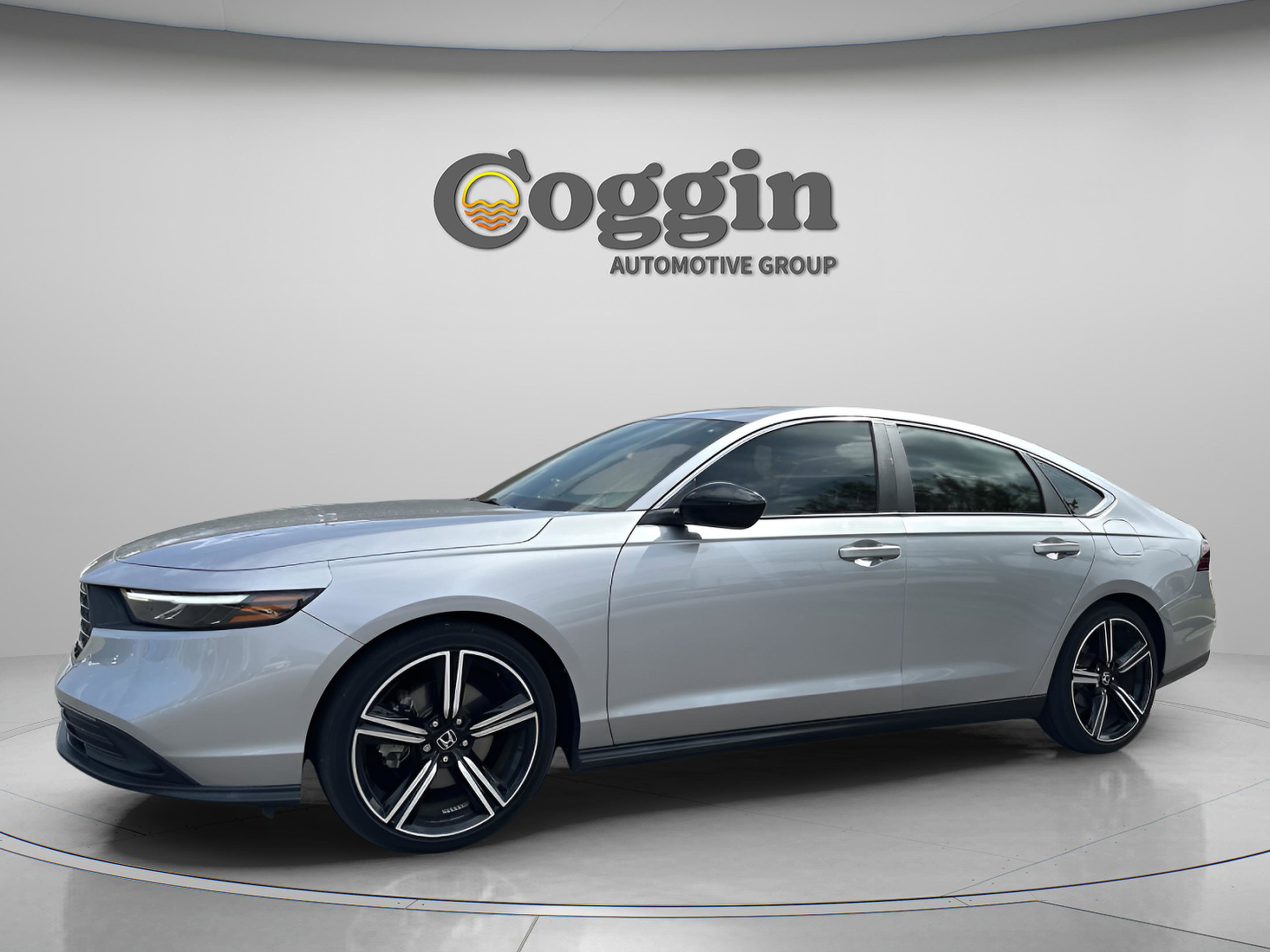 Used 2023 Honda Accord Sport image 3