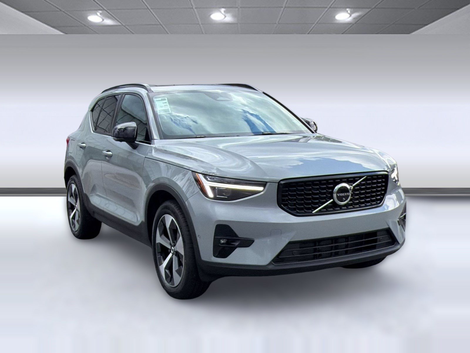 New 2026 Volvo XC40 B5 Plus w/ Protection Package Premier AWD/4WD image 7