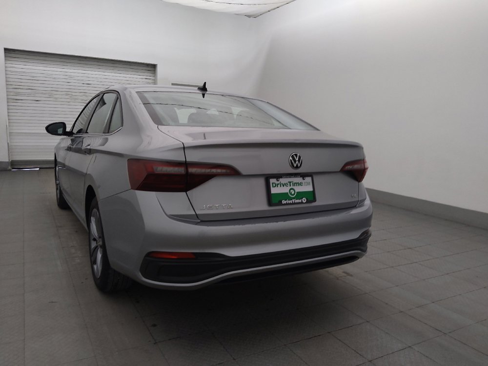 Used 2024 Volkswagen Jetta SE FWD image 5