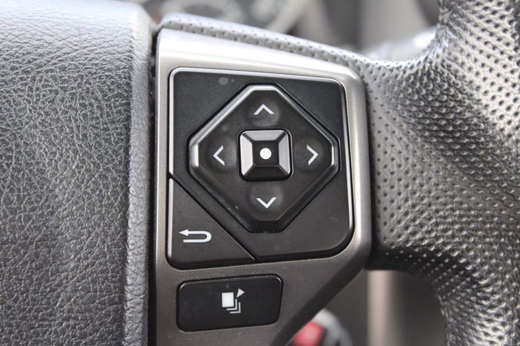 Used 2016 Toyota Tacoma SR5 image 24