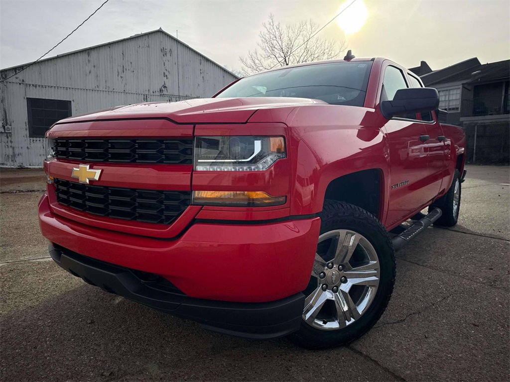 Used 2018 Chevrolet Silverado 1500 Custom w/ Trailering Package