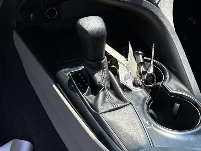 Used 2018 Toyota Camry LE FWD image 18