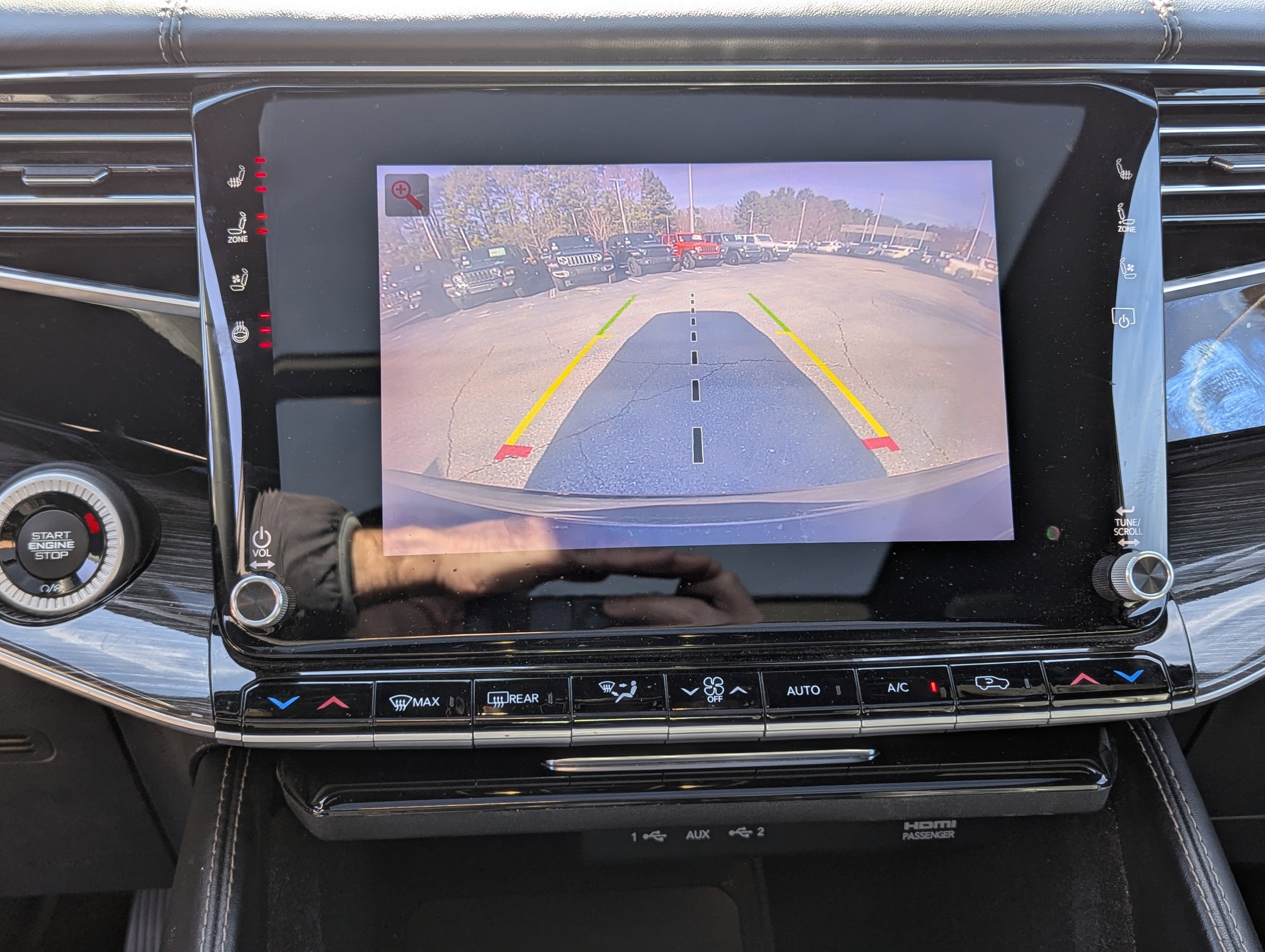 Used 2022 Jeep Wagoneer Series III w/ Premium Group I image 25