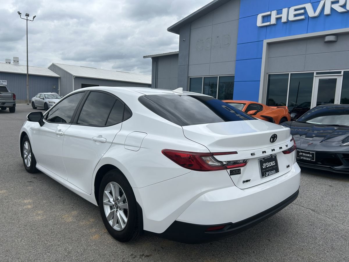 Used 2025 Toyota Camry LE w/ Convenience Package FWD image 5