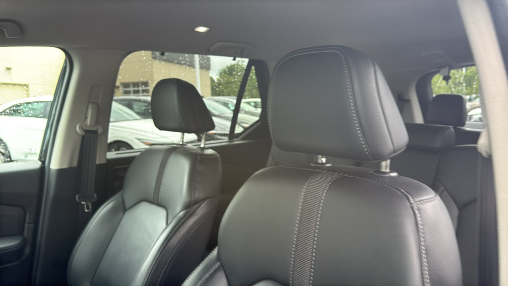 Used 2025 Honda Pilot EX-L image 13